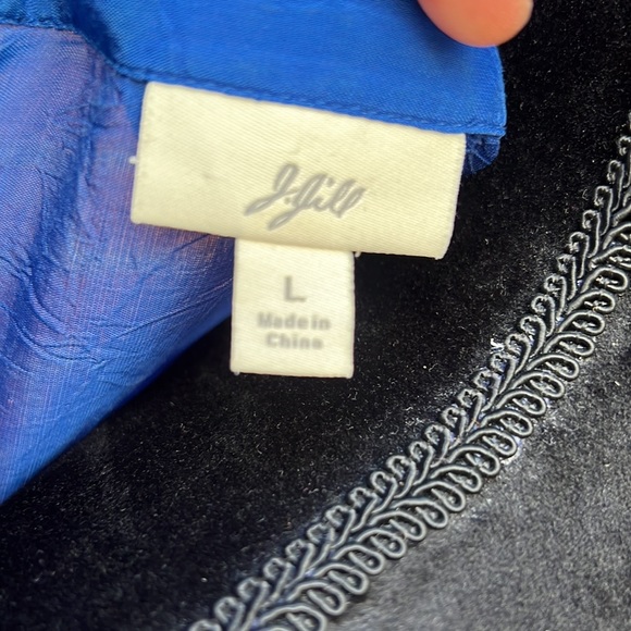 J. Jill gold embellished tie waist blouse.  Vintage J. Jill! - Picture 12 of 14